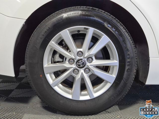 2025 Toyota Camry LE - Photo 26