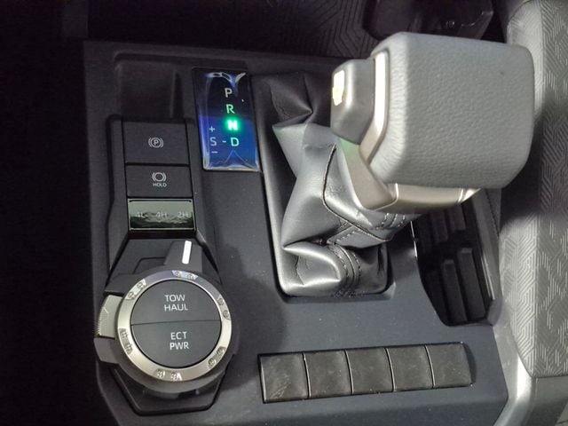 2026 Toyota Tacoma SR5 - Photo 18