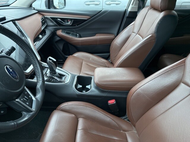 2021 Subaru Outback Touring photo 3