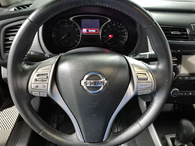 2015 Nissan Altima SV - Photo 11