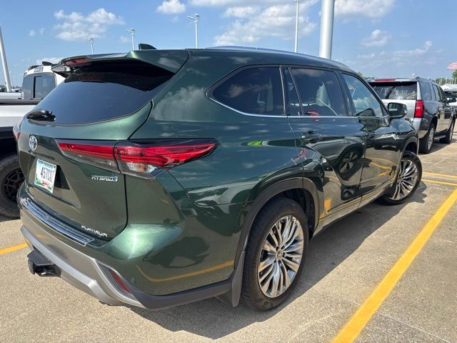 2023 Toyota Highlander Platinum - Photo 10