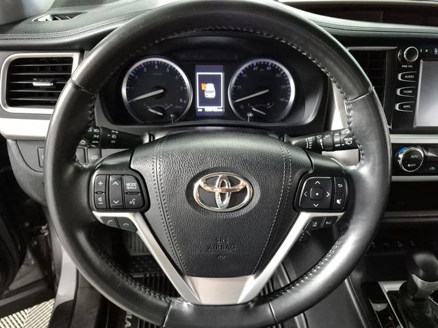 2019 Toyota Highlander XLE - Photo 11