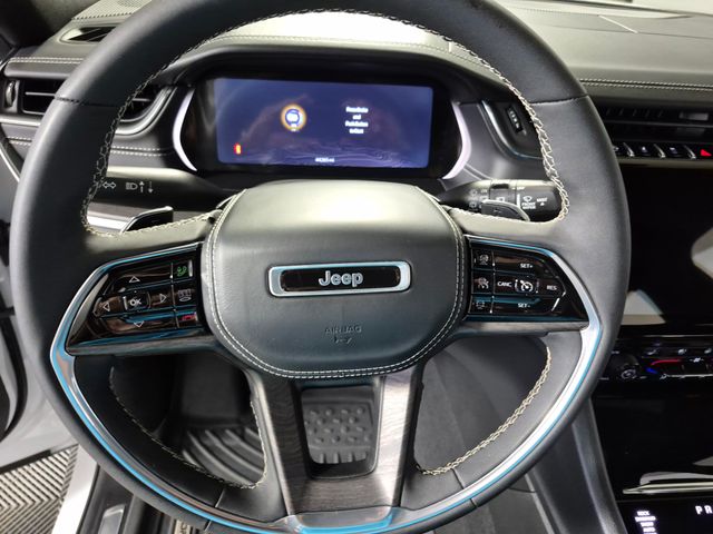 2023 Jeep Grand Cherokee Overland - Photo 11