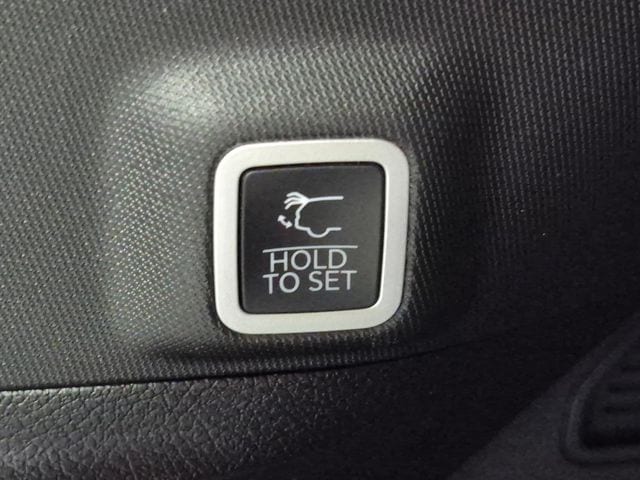 2023 Jeep Grand Cherokee Overland - Photo 29
