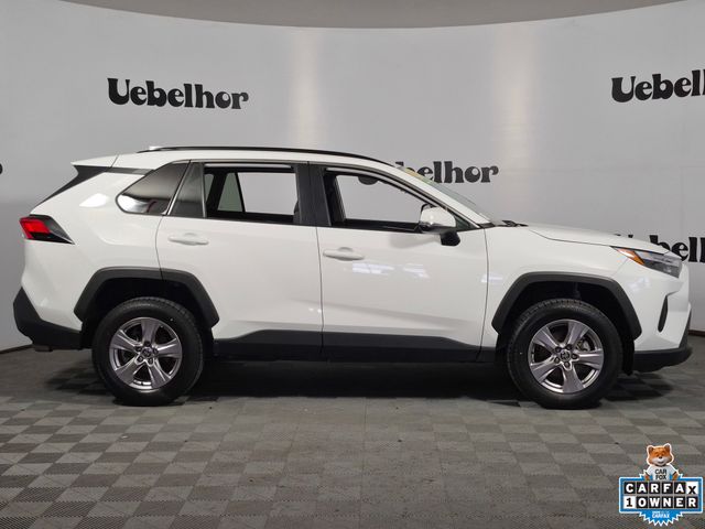 2024 Toyota RAV4 XLE - Photo 8