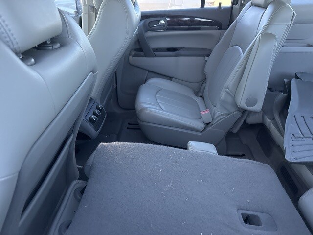 2017 Buick Enclave Leather photo 4