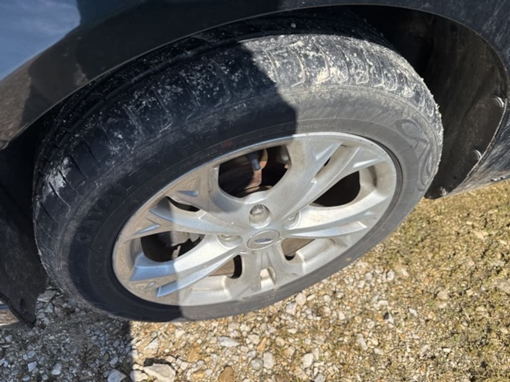 Used 2010 Ford Fusion SE Sedan