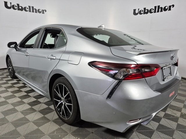 2023 Toyota Camry SE photo 4