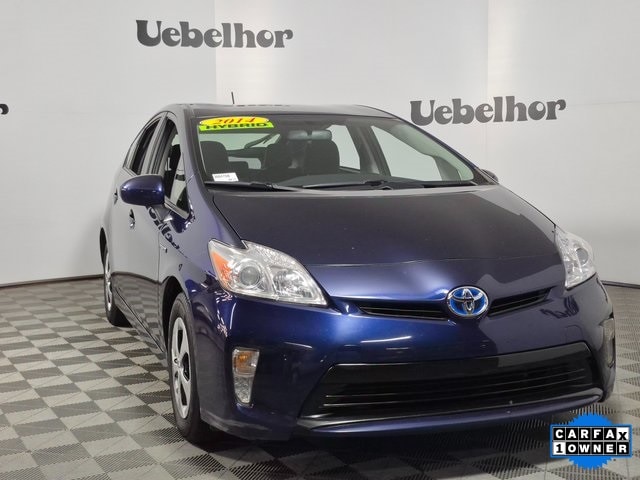 2014 Toyota Prius Two's photo