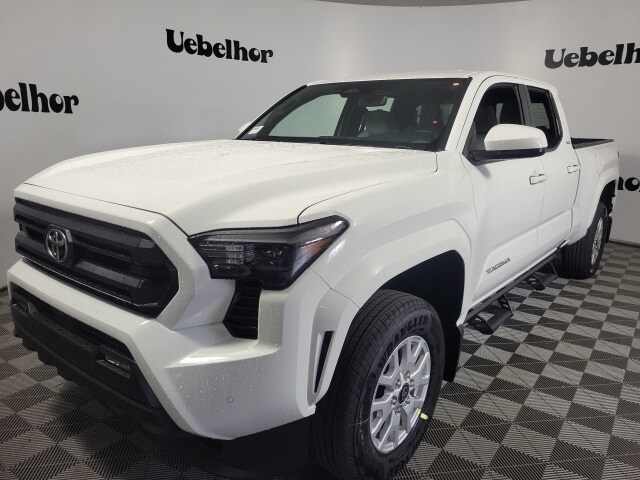 2025 Toyota Tacoma SR5 4x4 Double Cab Long Bed photo 3