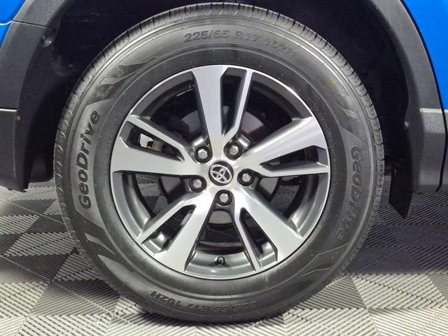 2018 Toyota RAV4 XLE - Photo 28