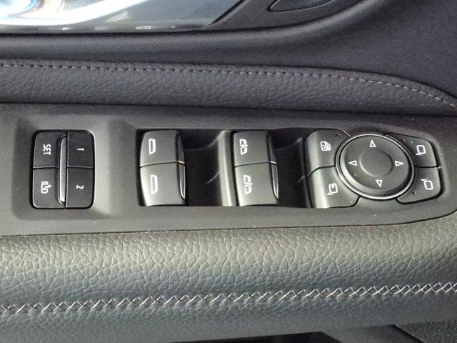 2021 GMC Yukon XL Denali - Photo 16