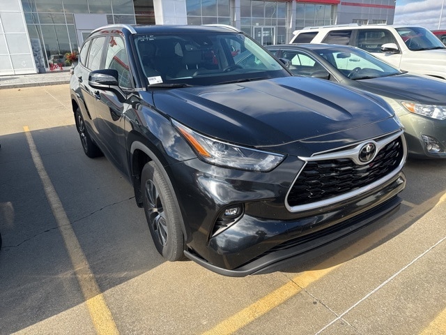 2024 Toyota Highlander SUV 