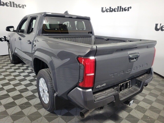 2025 Toyota Tacoma SR5 4x4 Double Cab photo 4