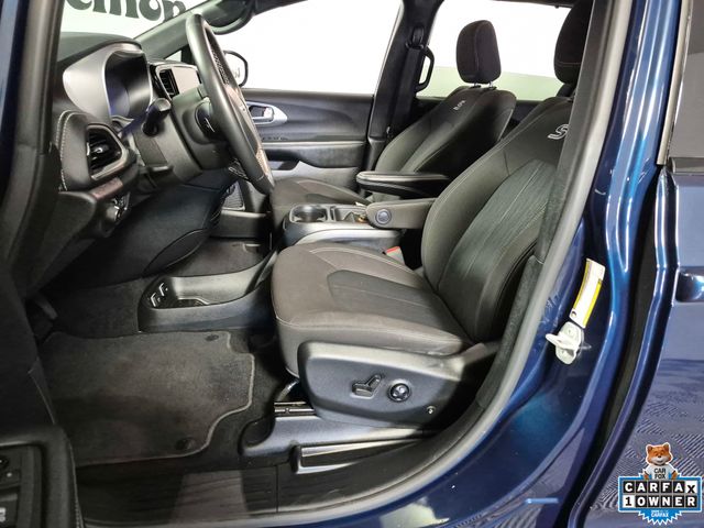 2021 Chrysler Pacifica Touring - Photo 9