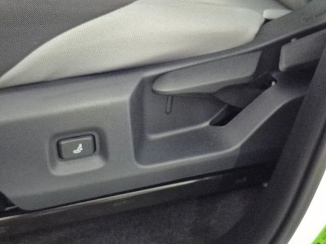 2026 Toyota Tacoma TRD PreRunner - Photo 15