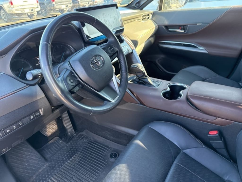 Certified 2022 Toyota Venza LE SUV