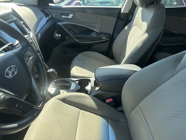 2017 Hyundai Santa Fe Sport Base photo 3