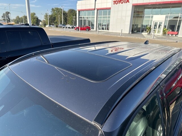 2021 Toyota Highlander XSE photo 3