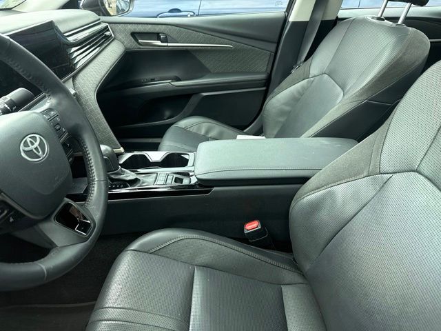 2025 Toyota Camry XLE - Photo 4