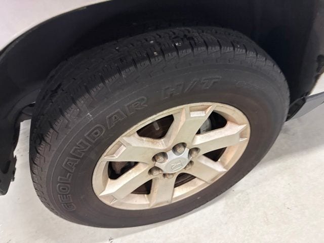 2009 Saturn Outlook XE - Photo 7