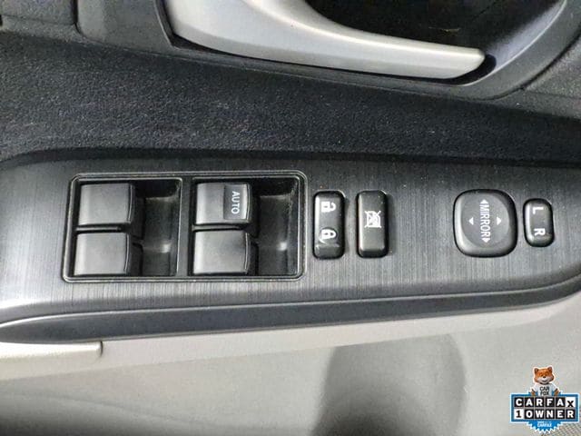 2013 Toyota Camry LE - Photo 16