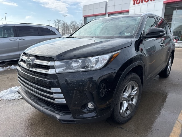 2019 Toyota Highlander Limited's photo
