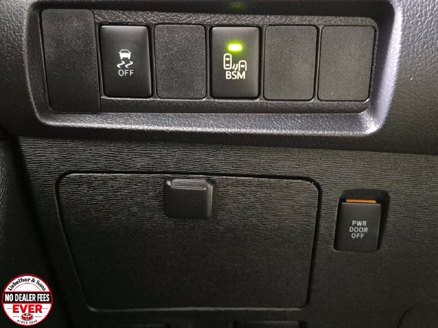2017 Toyota Sienna SE Premium - Photo 18