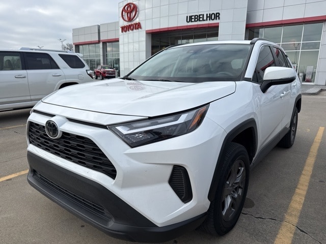 2022 Toyota RAV4 XLE's photo