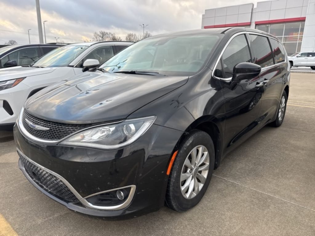 Used 2019 Chrysler Pacifica Touring Plus Van Passenger Van