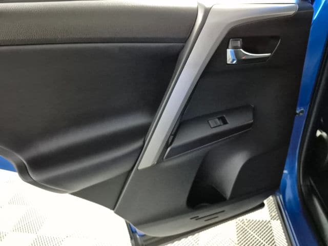 2018 Toyota RAV4 XLE - Photo 26
