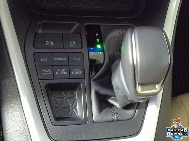 2025 Toyota RAV4 XLE Premium - Photo 19