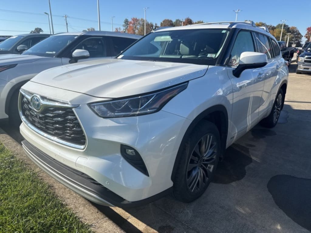 Certified 2021 Toyota Highlander Hybrid Platinum SUV