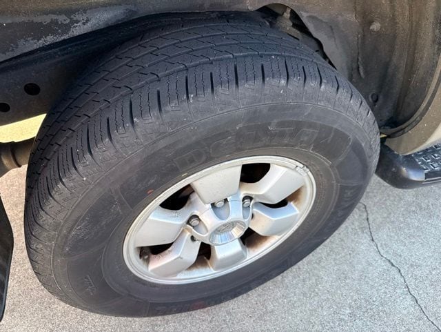 2004 Toyota 4Runner SR5 - Photo 8