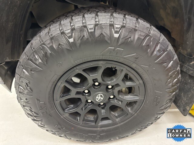 2020 Toyota Tacoma SR Access Cab V6 photo 2