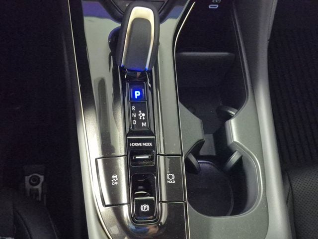 2026 Toyota Crown Platinum - Photo 19