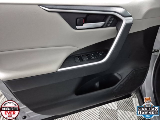 2025 Toyota RAV4 XLE Premium - Photo 15