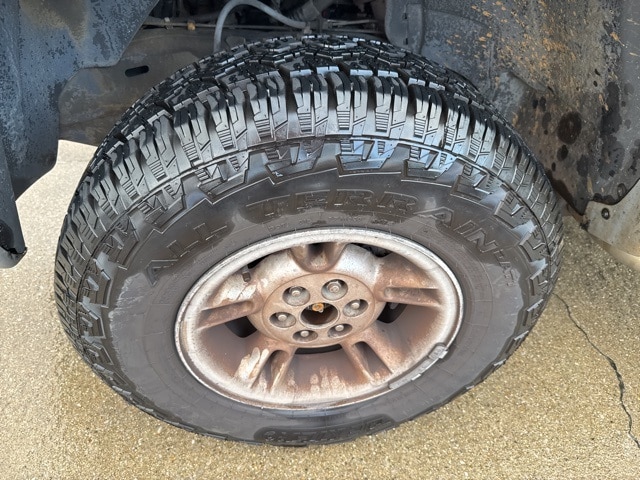 Used 2000 Dodge Dakota SLT with VIN 1B7GG2AX9YS698187 for sale in Jasper, IN