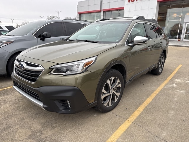 2021 Subaru Outback Touring's photo