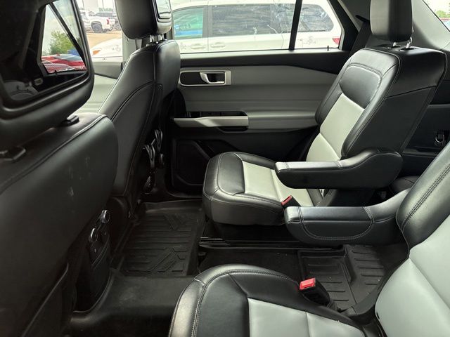 2023 Ford Explorer XLT - Photo 5