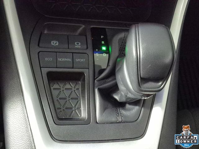 2024 Toyota RAV4 XLE - Photo 19