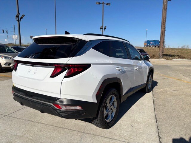 2024 Hyundai Tucson SEL photo 2