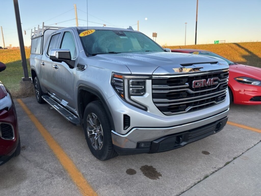 Used 2022 GMC Sierra 1500 SLT Truck