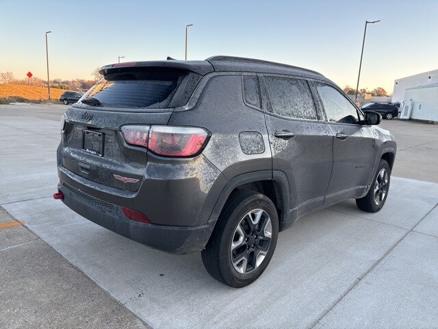 2017 Jeep Compass Trailhawk photo 3