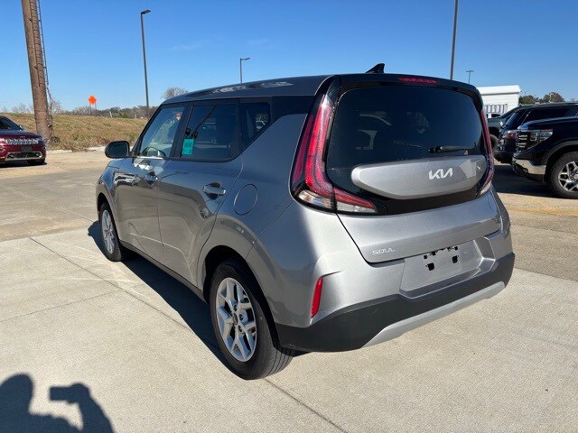 2024 Kia Soul LX photo 4
