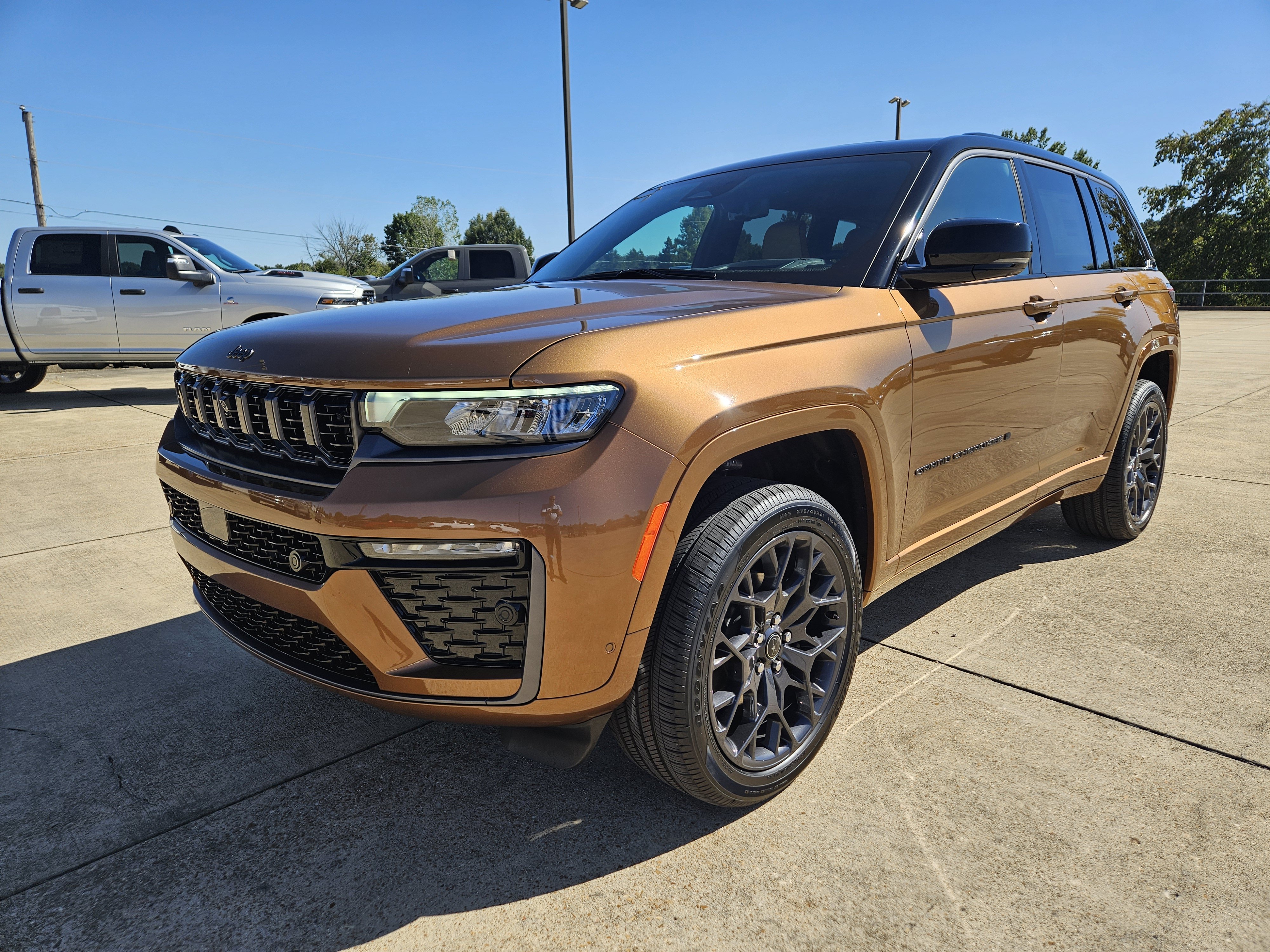 New 2027 Jeep Grand Cherokee 2 Row SUMMIT 4X4 Sport Utility