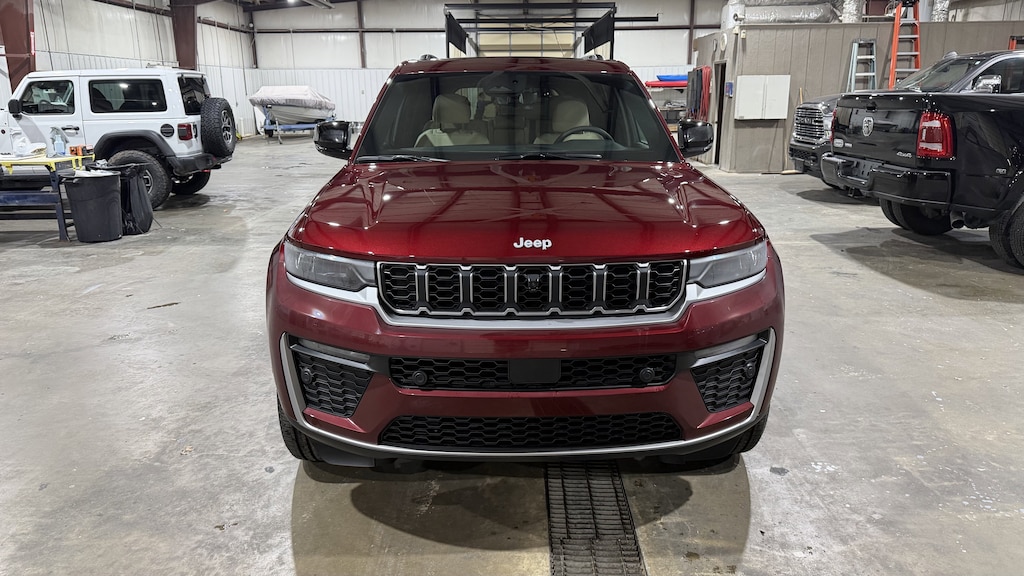 New 2026 Jeep Grand Cherokee LIMITED 4X4 Sport Utility