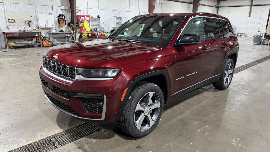 New 2026 Jeep Grand Cherokee LIMITED 4X4 Sport Utility