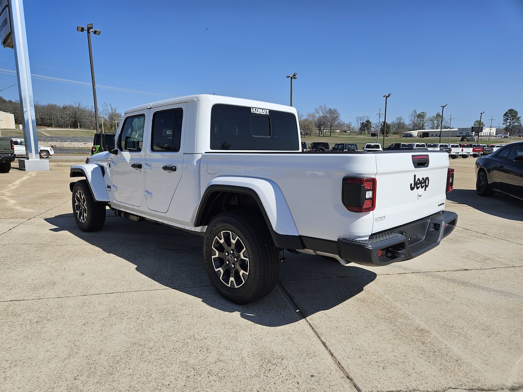 New 2026 Jeep Gladiator SAHARA 4X4 Pickup