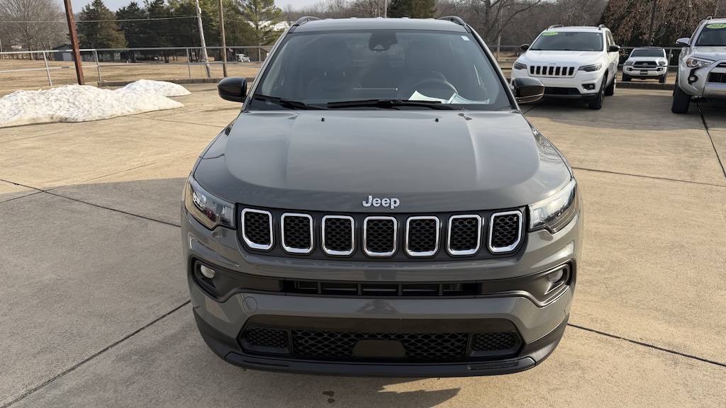 Used 2024 Jeep Compass Latitude SUV